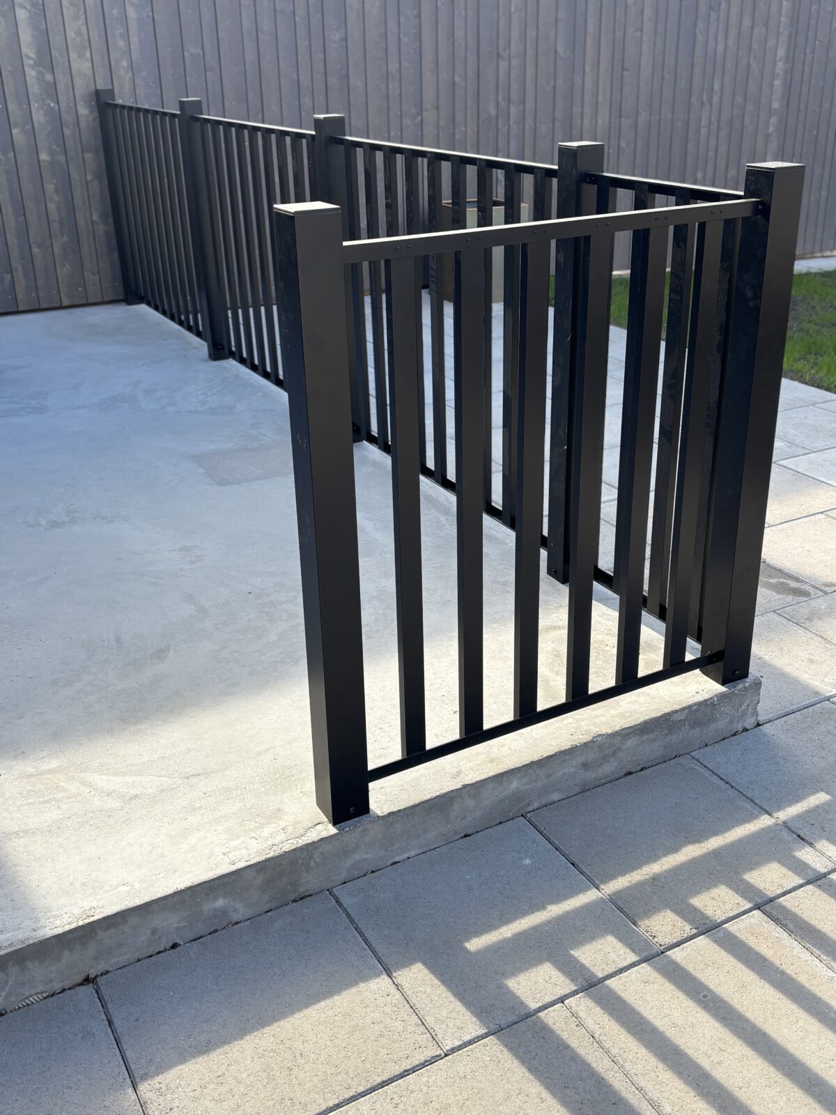 Lagan Balkongeländer - Dachprofil aus Aluminium – Bild 2